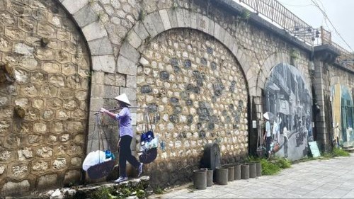 Chỉnh trang vòm cầu Phùng Hưng đánh thức không gian di sản