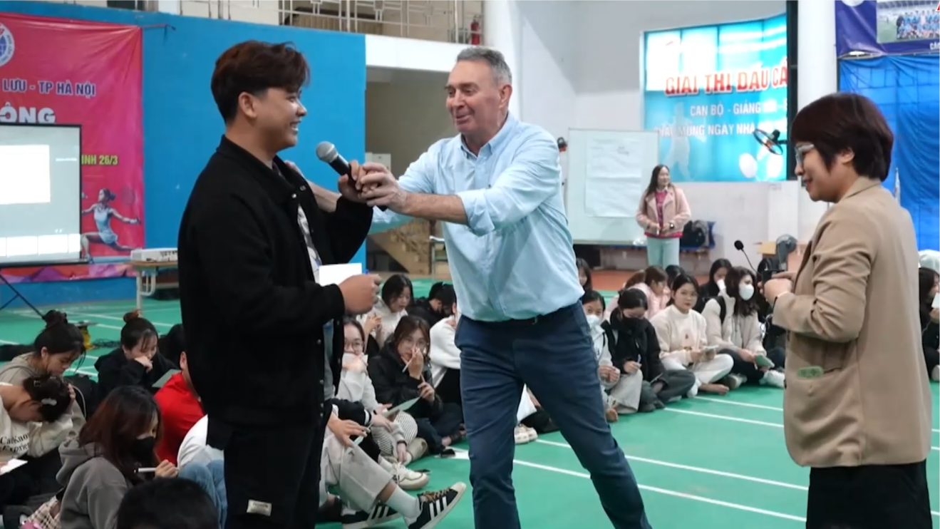 Khi ngoại ngữ trở thành kỹ năng nghề