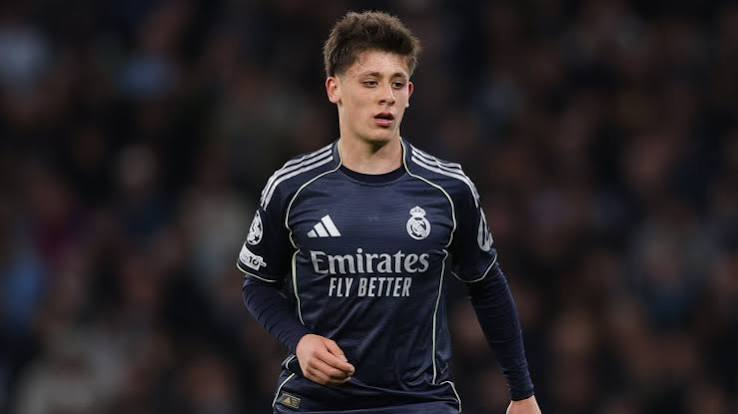Real Madrid đạt thỏa thuận gia hạn hợp đồng với Arda Guler