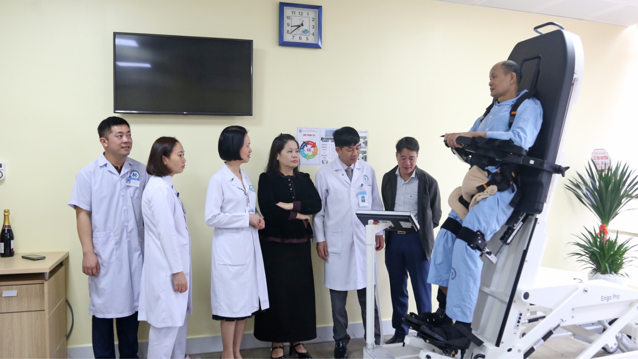 Phục hồi chức năng: Từ điều trị sang chăm sóc liên tục