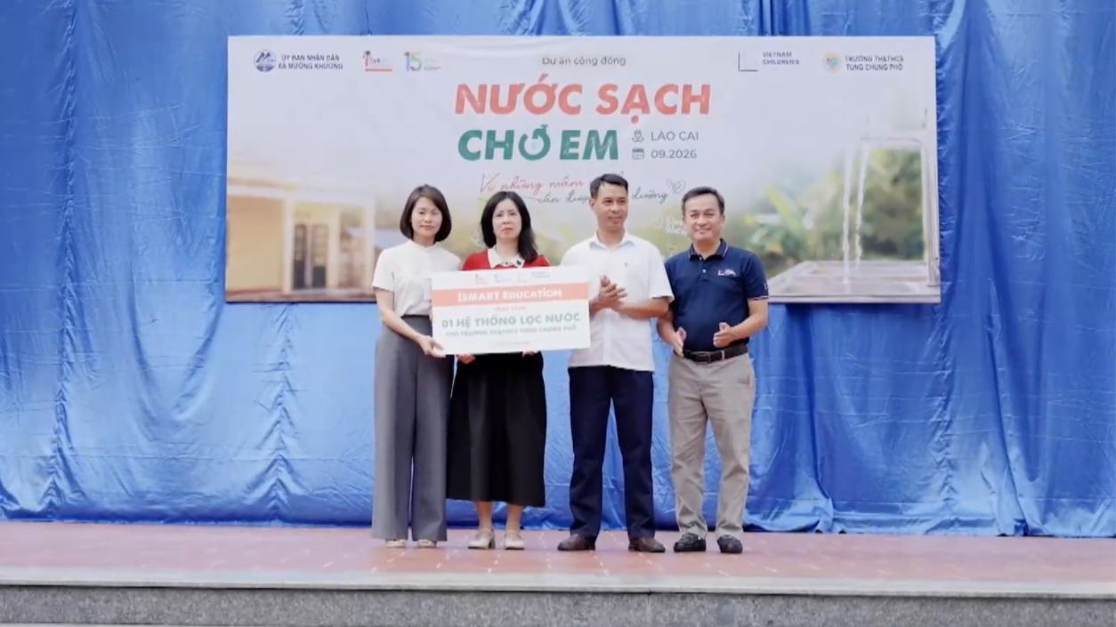 Hơn 2.000 học sinh các vùng khó khăn được dùng nước sạch