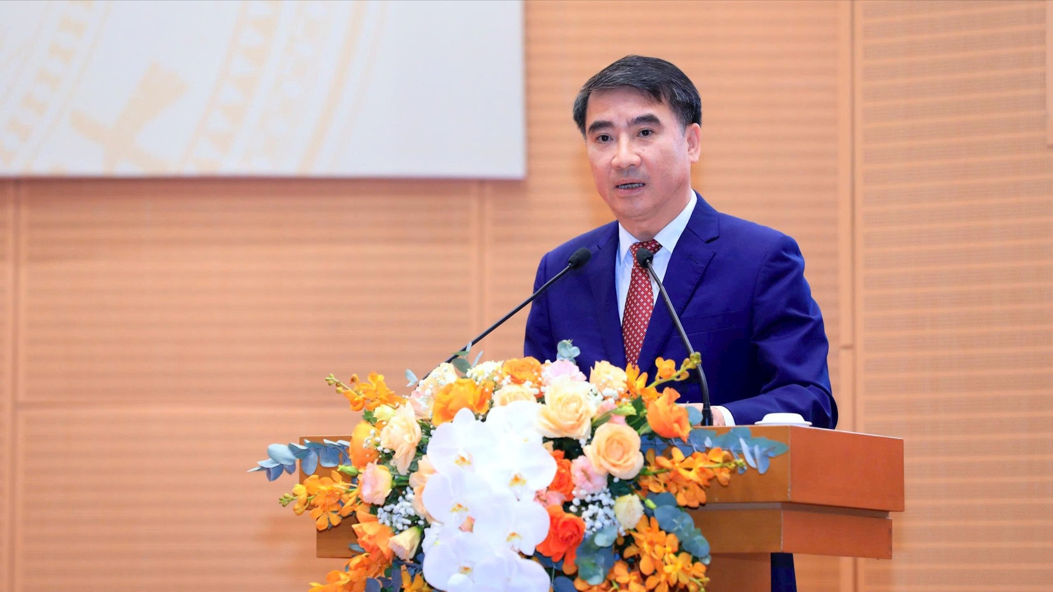 Khơi thông nguồn lực tài chính, bứt phá mục tiêu tăng trưởng kinh tế Thủ đô