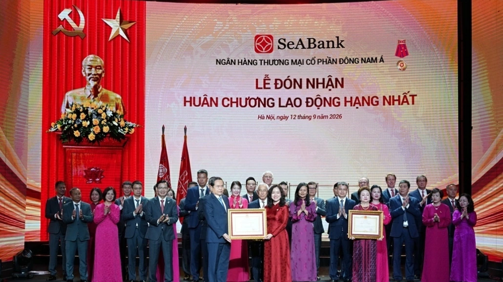 BRG và SeABank đón nhận Huân chương Lao động hạng Nhất