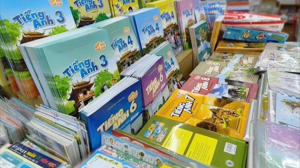  Bảo đảm đủ sách giáo khoa cho học sinh trước ngày 15/9