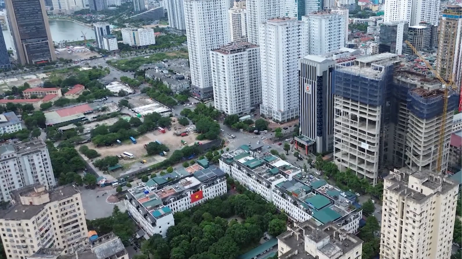 Giá nhà đất Hà Nội đồng loạt điều chỉnh