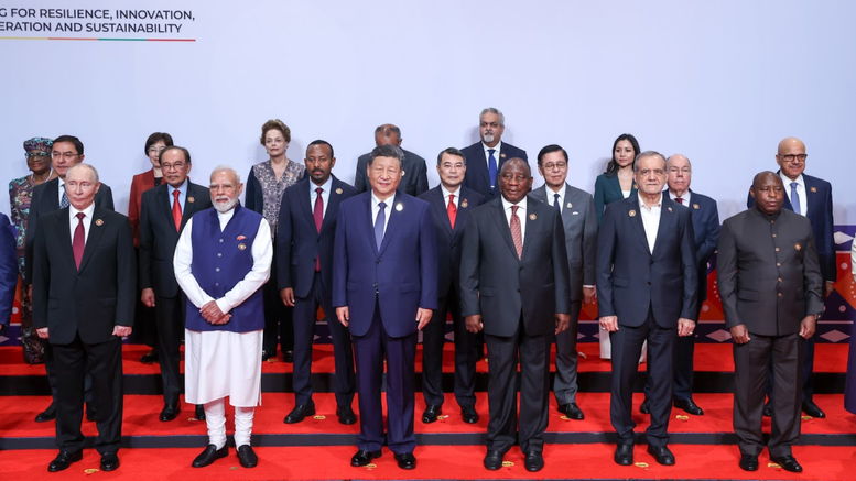 Thủ tướng dự Phiên thảo luận Hội nghị thượng đỉnh BRICS lần thứ 18