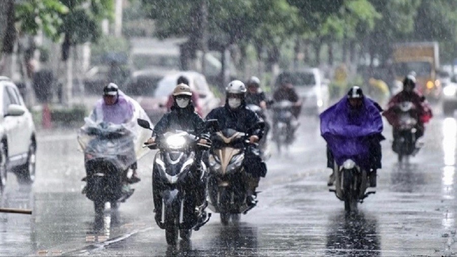 Từ hôm nay (15/9), Hà Nội bước vào đợt mưa lớn, nhiệt độ giảm