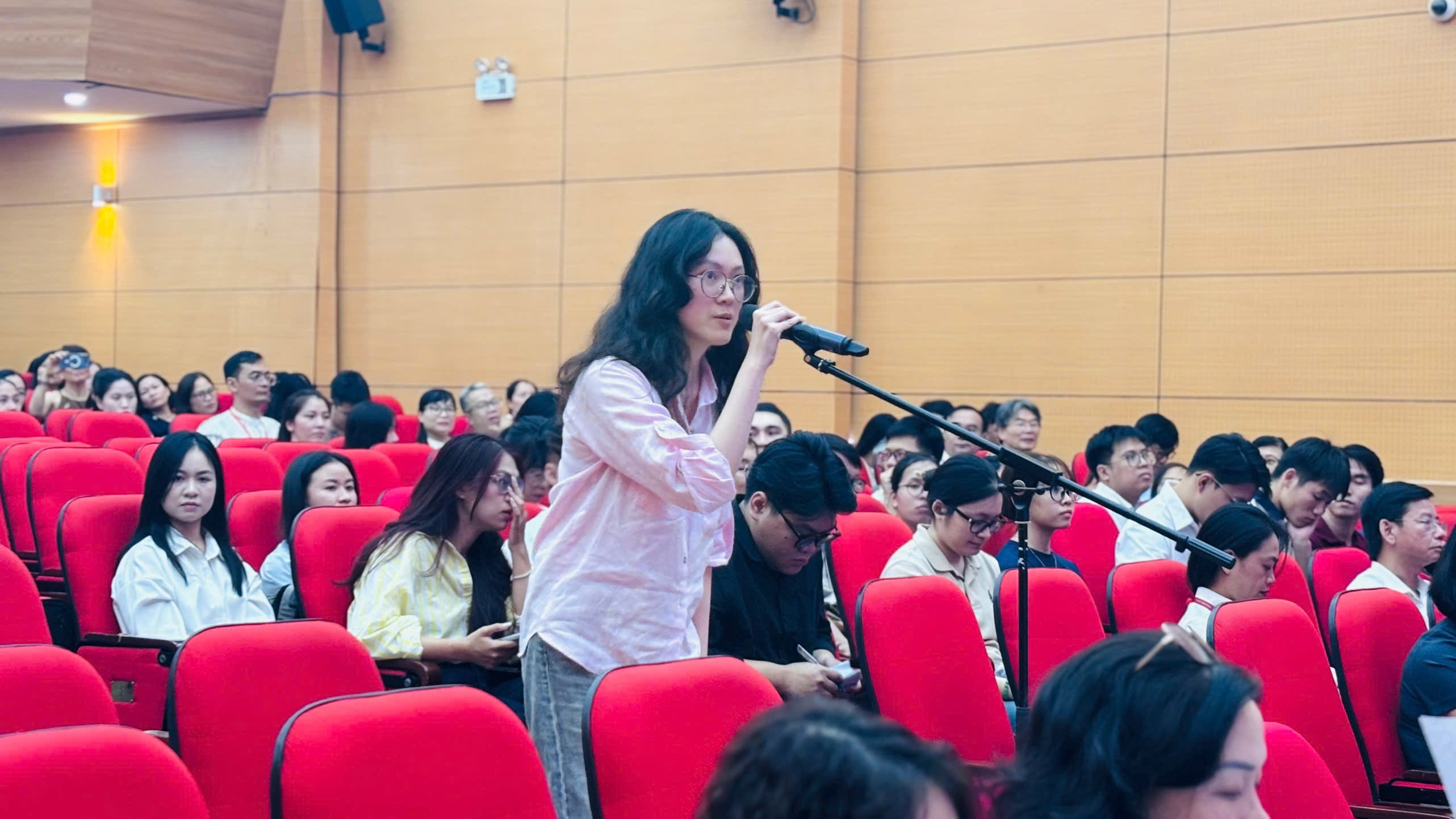 Từ giảng đường y khoa đến cánh cửa nội trú, hành trình chuyên sâu của người thầy thuốc trẻ