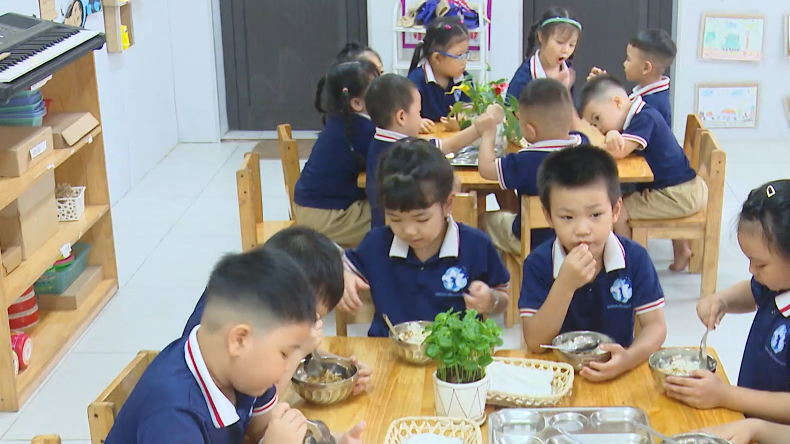 Đảm bảo an toàn bữa ăn bán trú cho học sinh | Giáo dục và đào tạo | 19/09/2026