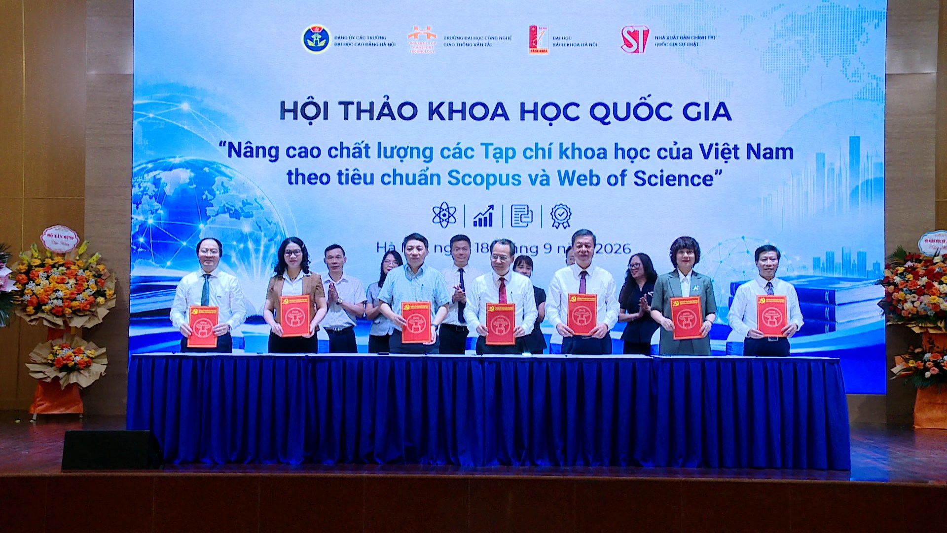 Trường đại học hợp tác nâng chất lượng tạp chí khoa học
