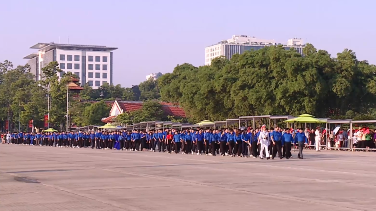 Tuổi trẻ Thủ đô trọn vẹn niềm tự hào và lòng biết ơn