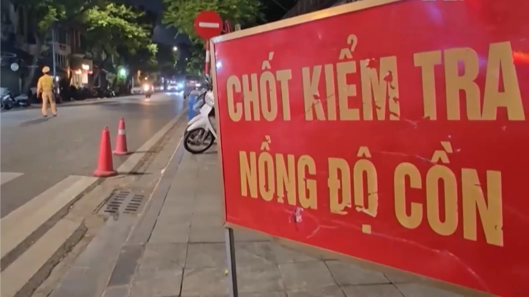 Gần 2.500 trường hợp vi phạm nồng độ cồn trong ngày 1/9