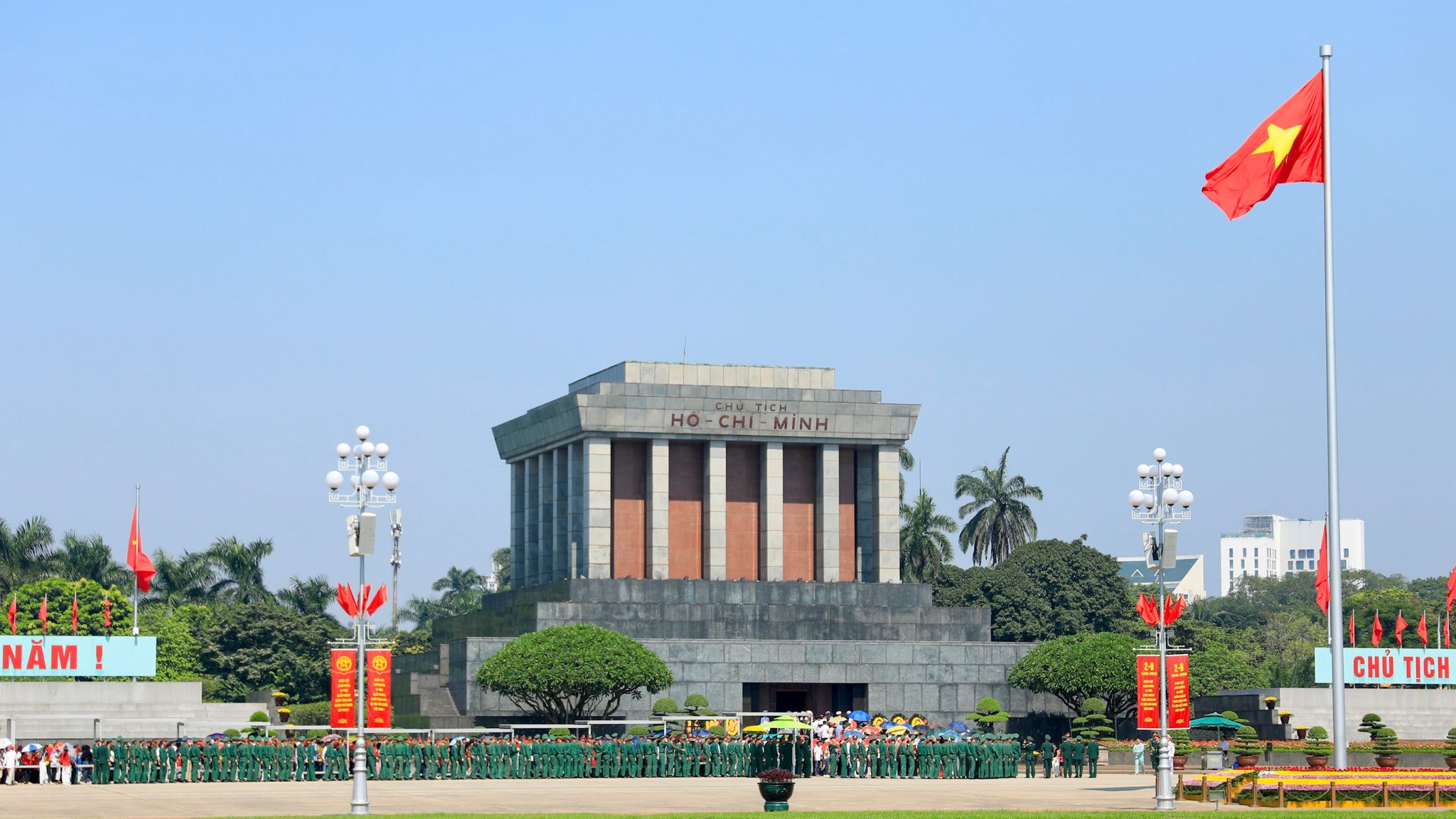 Vào Lăng viếng Bác ngày Quốc khánh