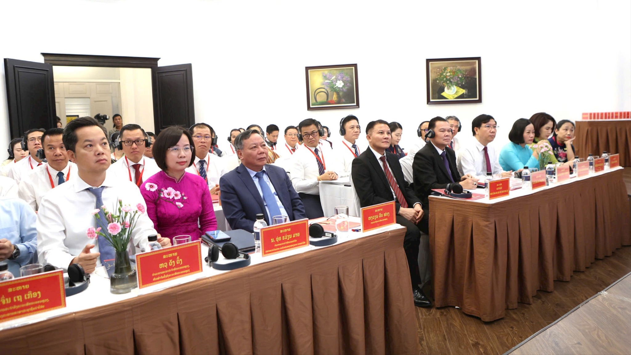 Thành ủy Hà Nội khai giảng lớp bồi dưỡng cho cán bộ Viêng Chăn