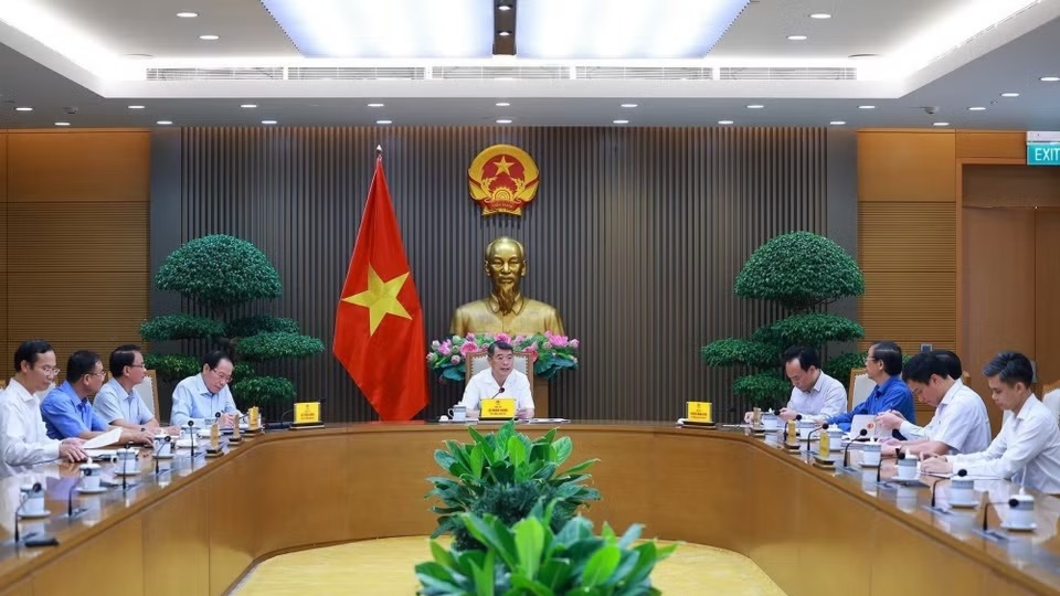 Thủ tướng Lê Minh Hưng : Xử lý dứt điểm việc thiếu sách giáo khoa