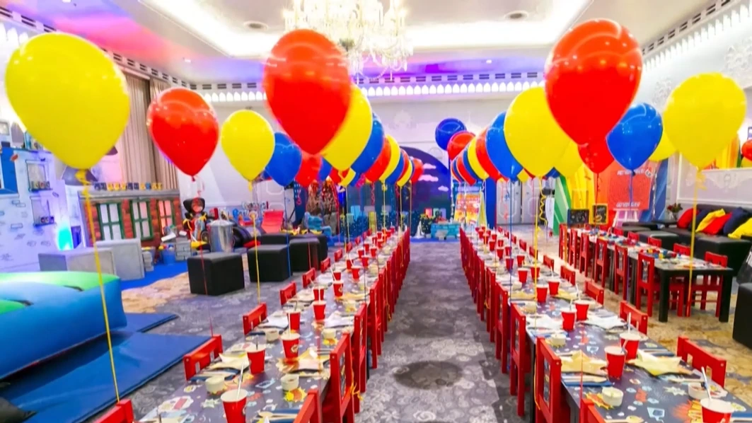Anh phát triển bóng bay phân hủy sinh học