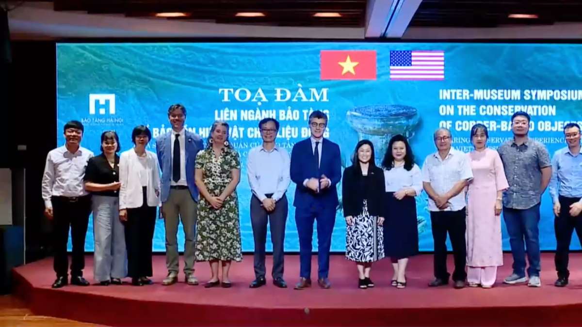 Tọa đàm liên ngành về bảo tồn hiện vật chất liệu đồng