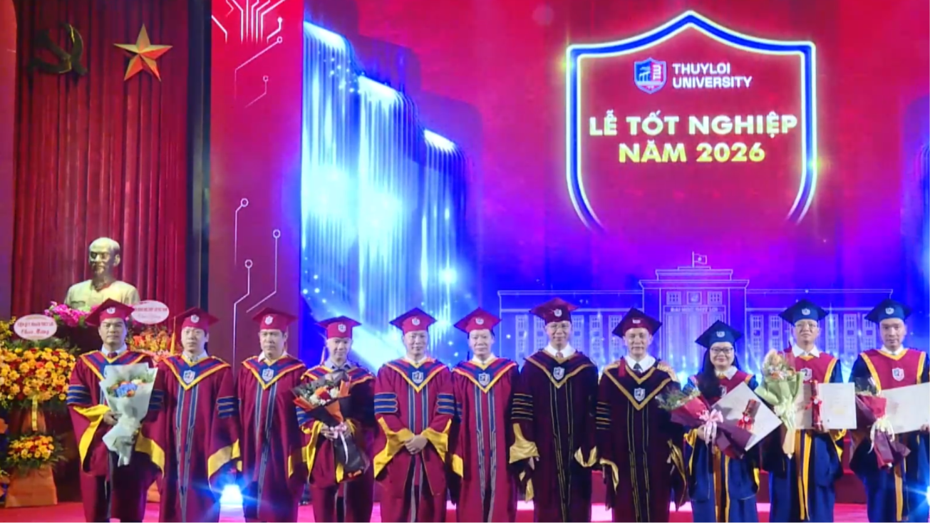 Gần 2.700 tân khoa nhận bằng tốt nghiệp của Đại học Thủy lợi