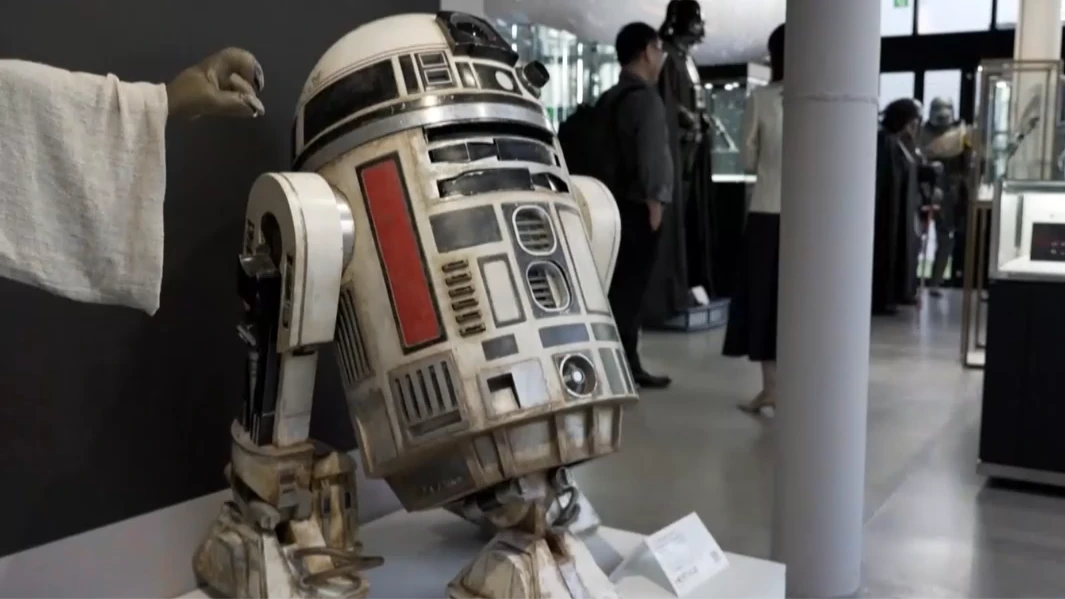 Trưng bày loạt hiện vật trong phim 'Star Wars' tại Tokyo