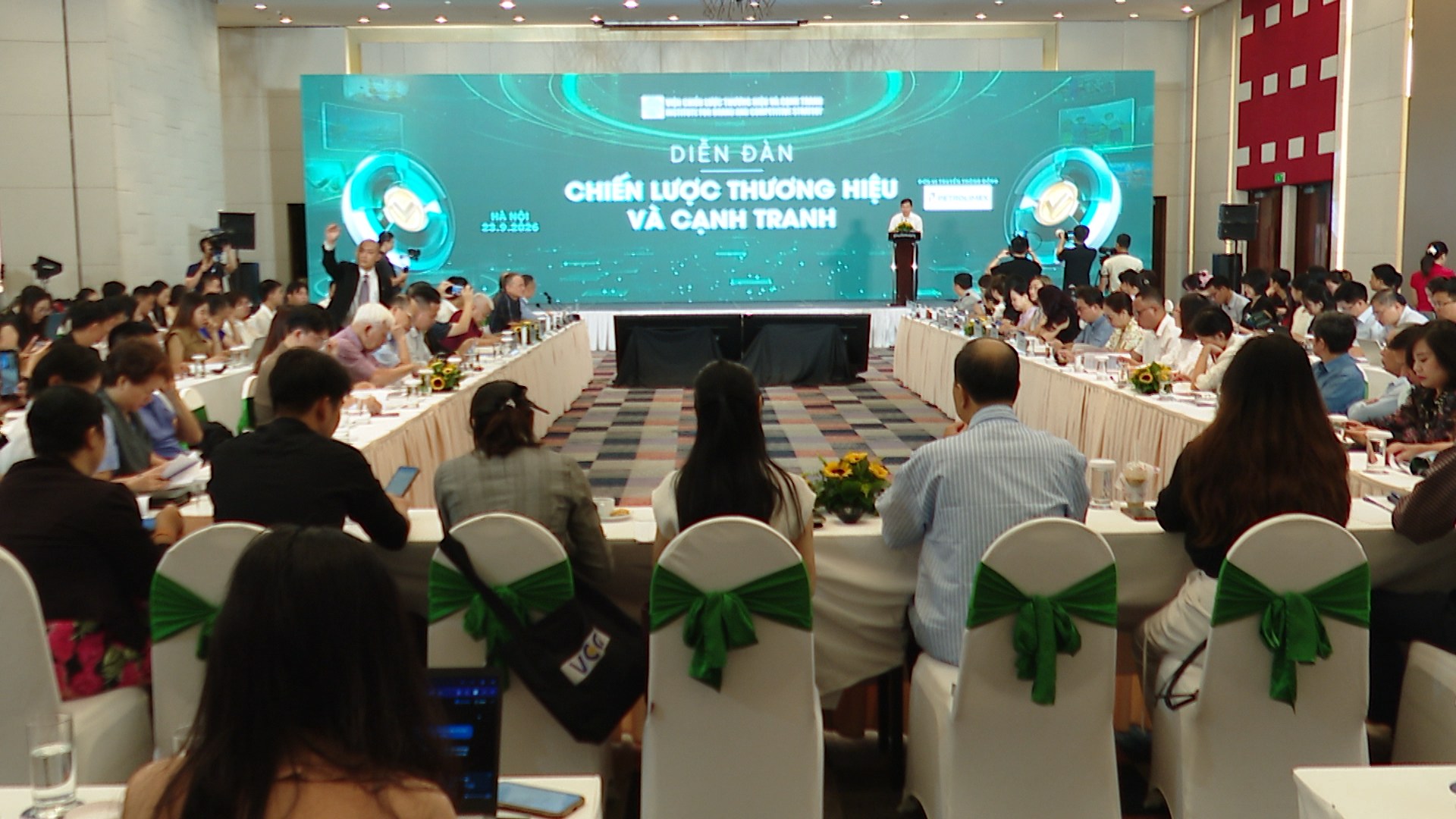 Làm chủ công nghệ lõi, doanh nghiệp thoát 'bẫy' gia công