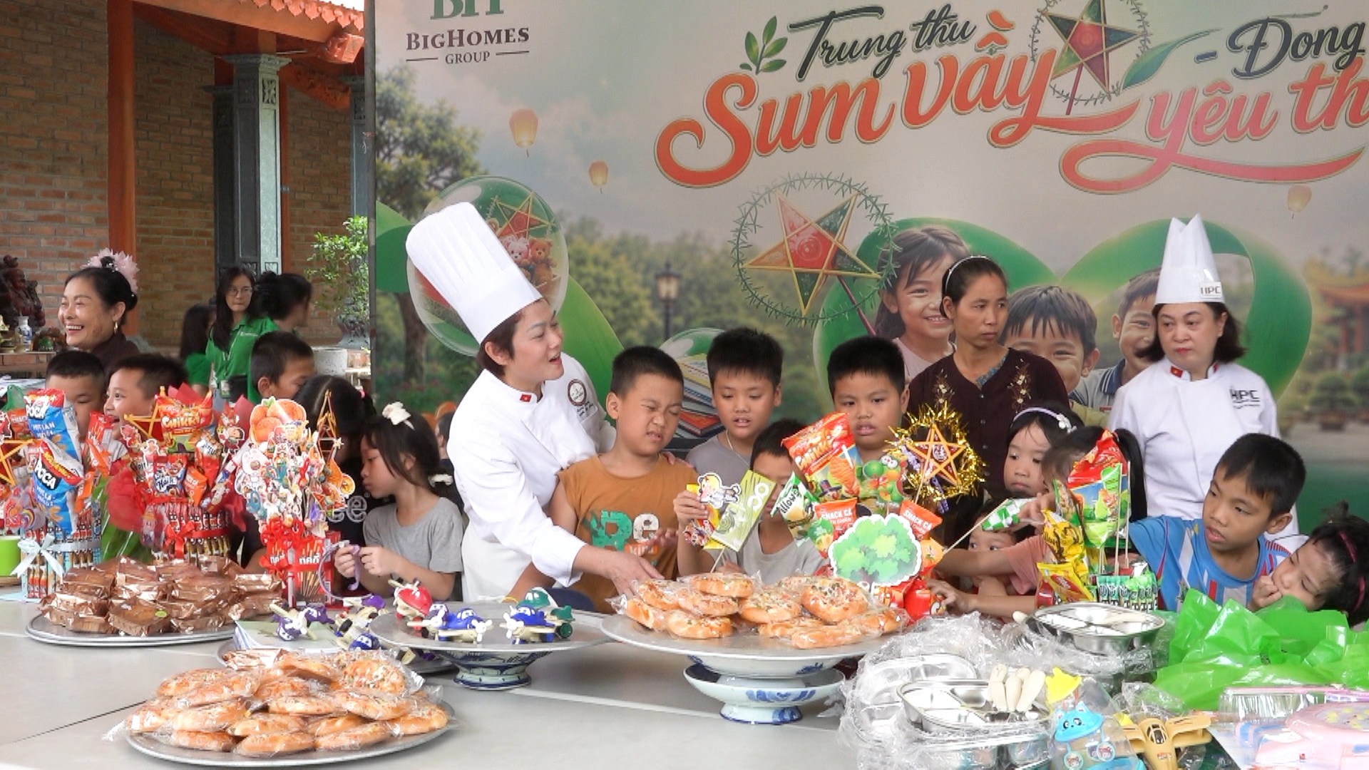 Trung thu từ những bữa ăn ấm áp