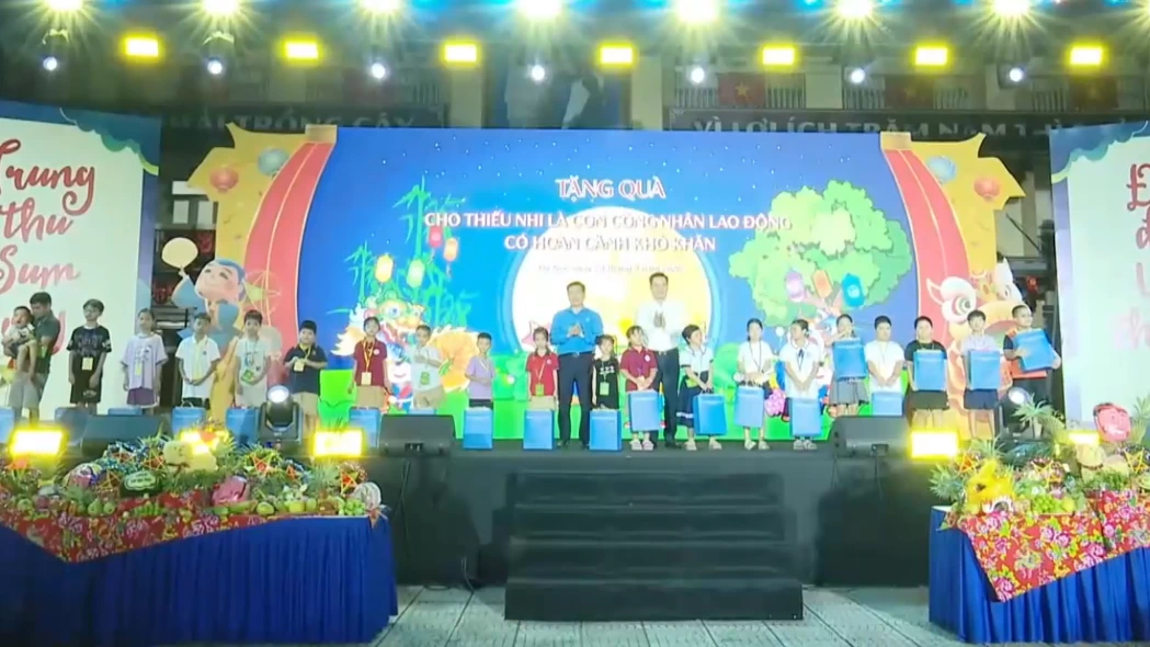 Ấm áp Đêm hội Trăng rằm
