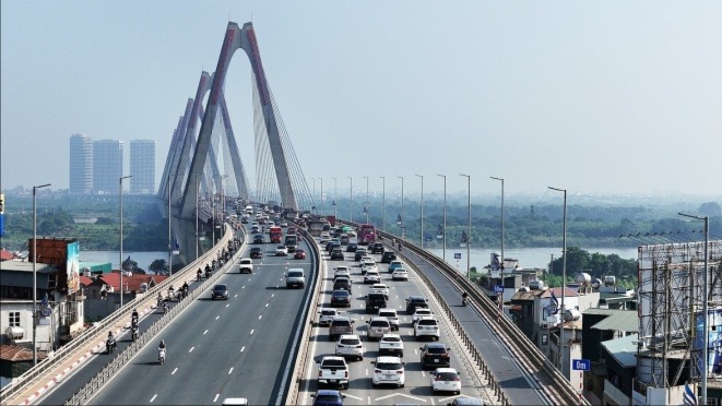Thí điểm giảm tốc độ, tăng khoảng cách trên cầu Nhật Tân
