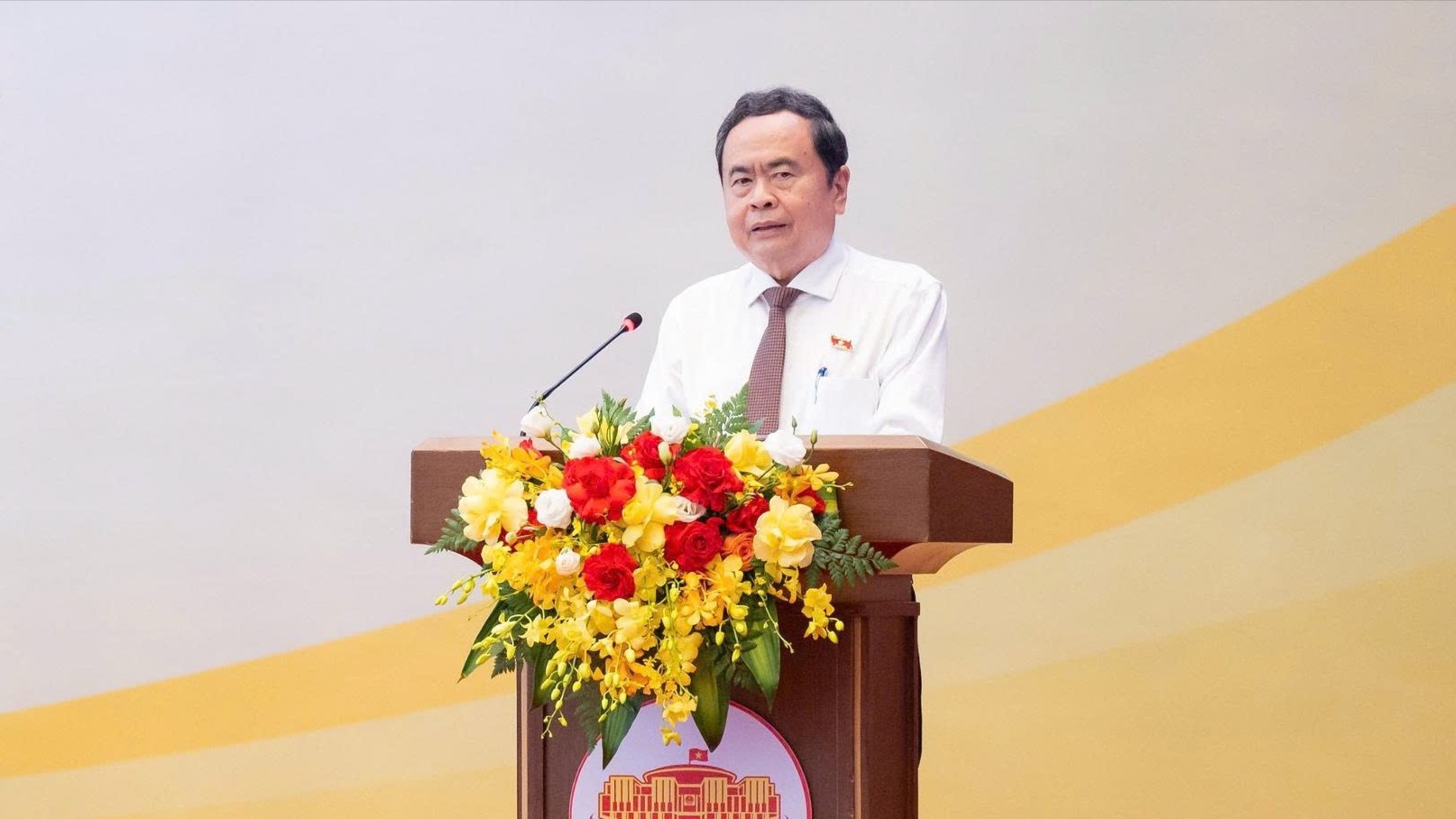 Xây dựng luật ổn định nhưng phải đủ khả năng thích ứng với thực tiễn