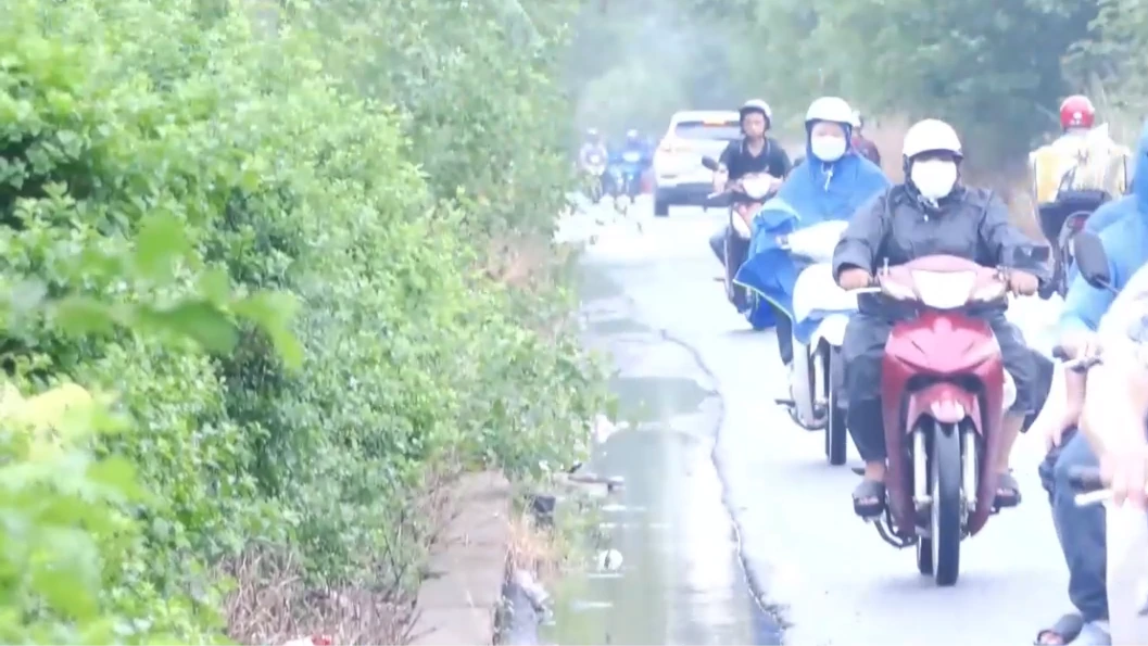 Trả lại sự an toàn cho đường liên thôn phường Yên Nghĩa