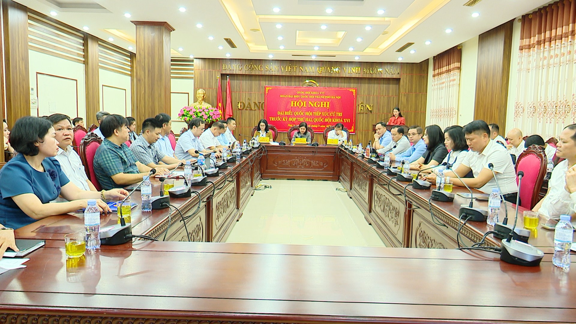 Cử tri kiến nghị nhiều nội dung về chế độ sau sáp nhập