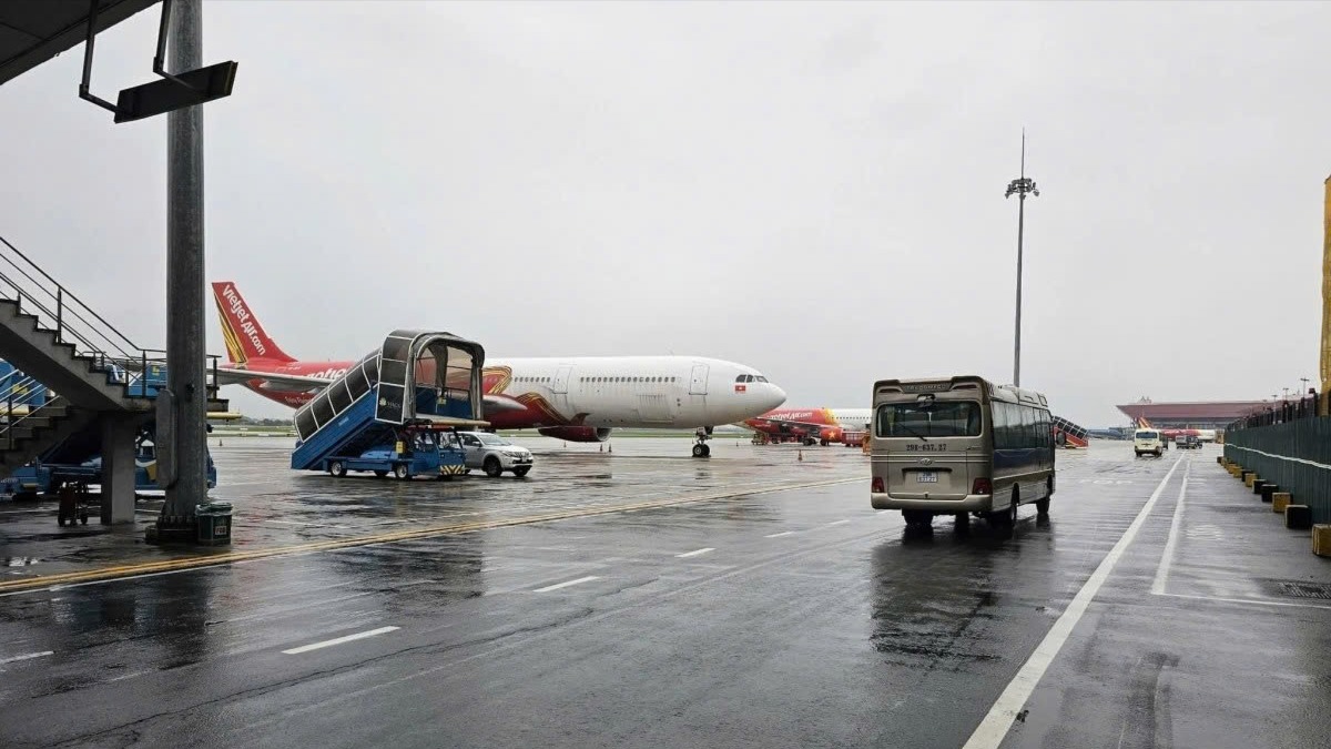 Hàng không Việt Nam lên phương án ứng phó với bão số 5 