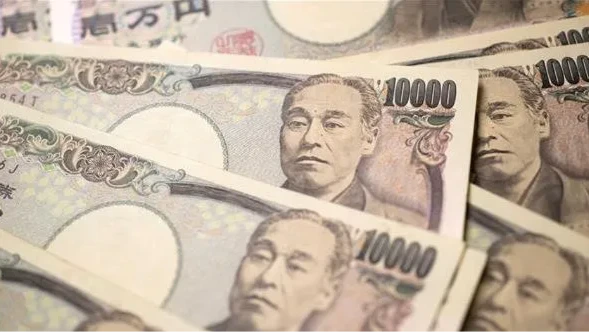 Lợi suất trái phiếu Nhật Bản chạm đỉnh 30 năm