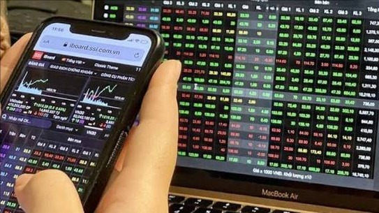 VN-Index tăng mạnh gần 40 điểm, cổ phiếu tài chính thăng hoa