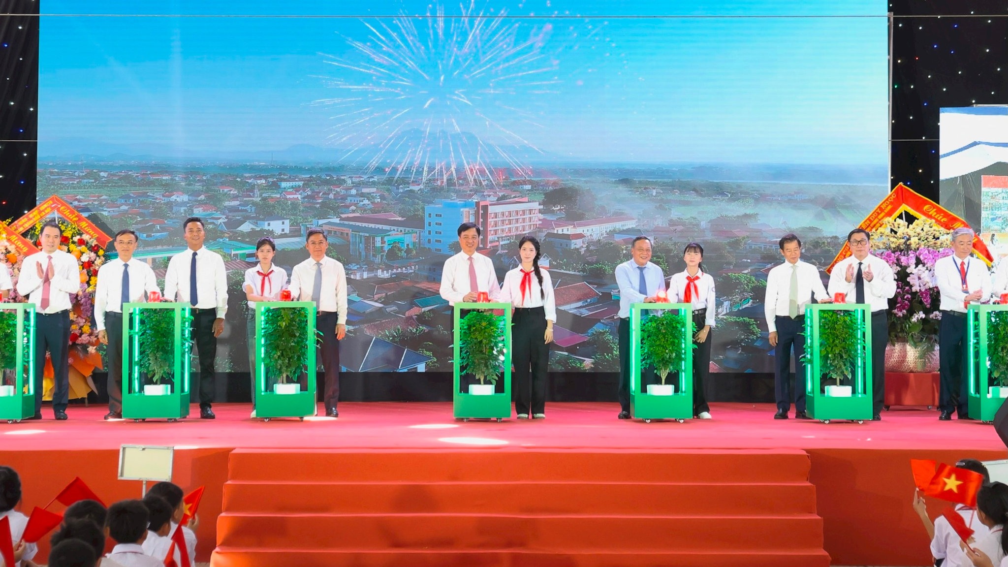 Khánh thành trường liên cấp tại xã đảo Minh Châu