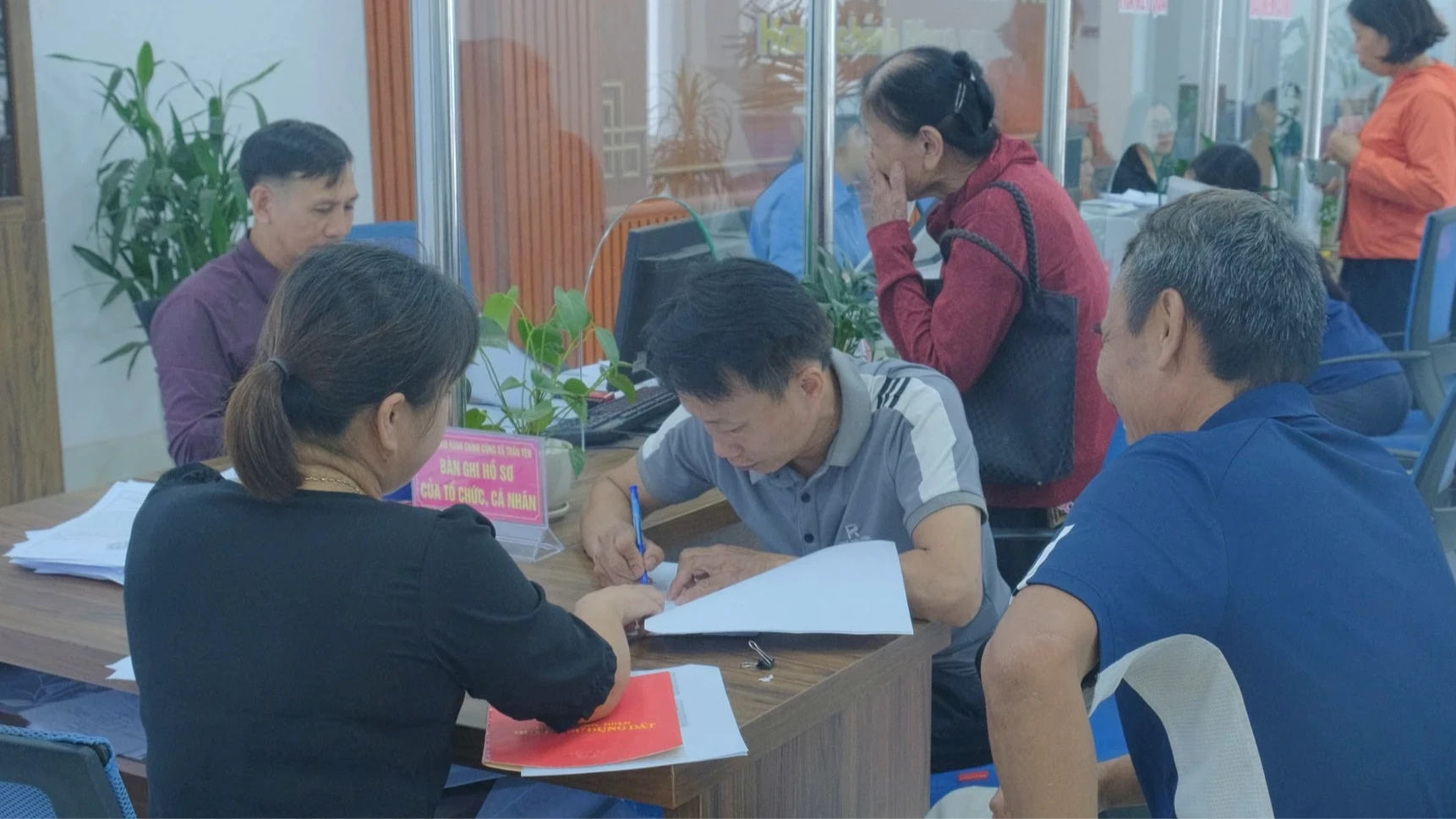 Đề xuất cho phép công chứng giao dịch bất động sản toàn quốc