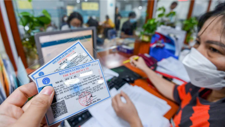 Đề xuất tăng mức đóng BHYT theo lộ trình
