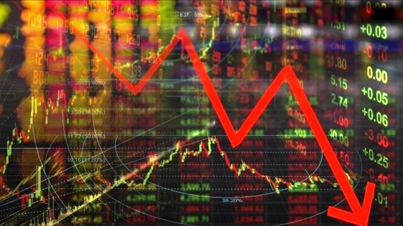 VN-Index giảm mạnh hơn 31 điểm