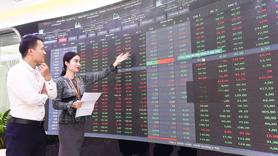 Thị trường chứng khoán khơi thông dòng vốn trung dài hạn cho doanh nghiệp