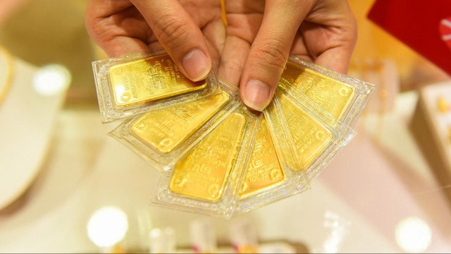 Giá vàng giảm sâu về 145 triệu đồng/lượng
