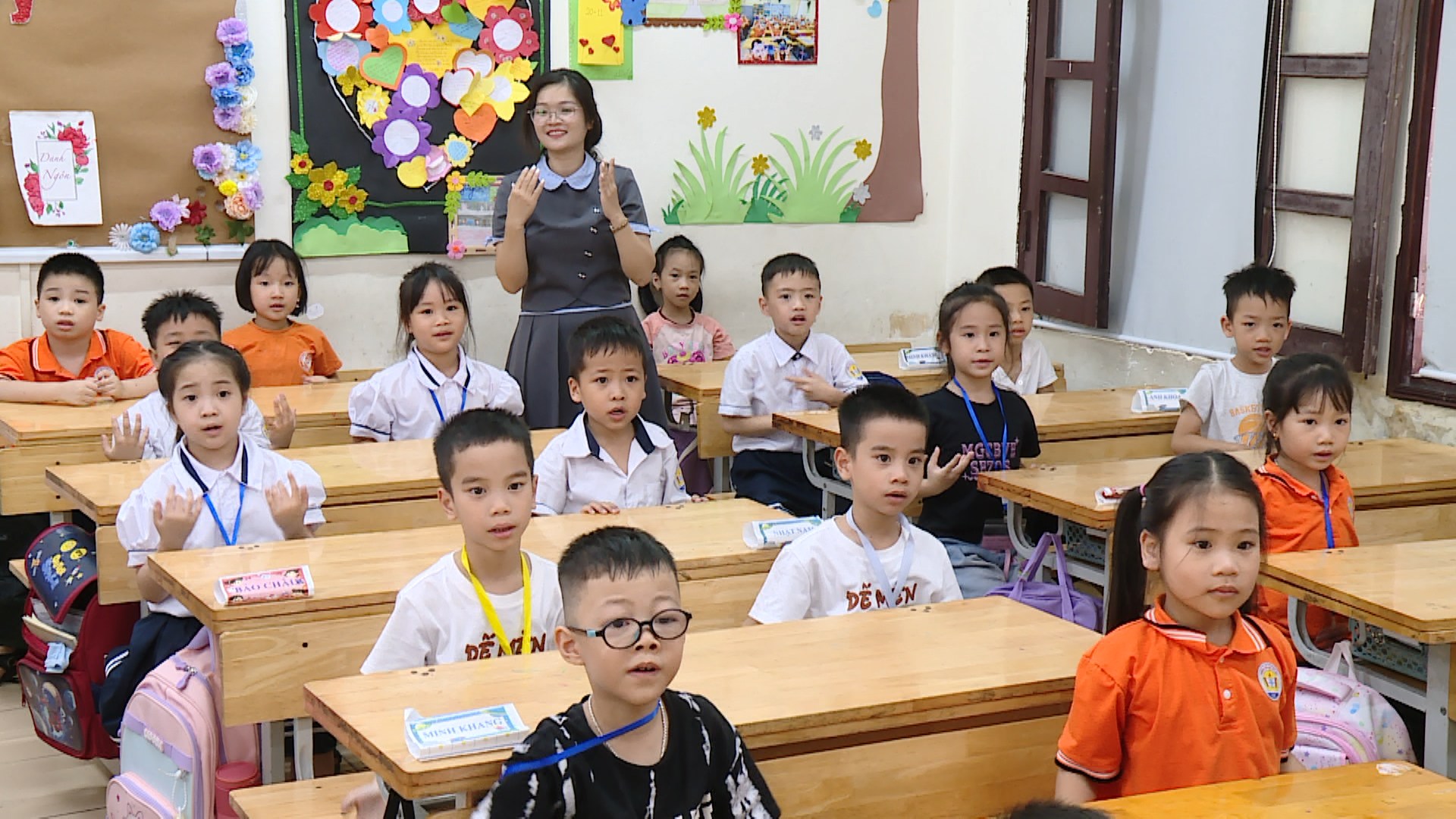 Nền nếp, ổn định ngay trong tuần đầu của năm học mới