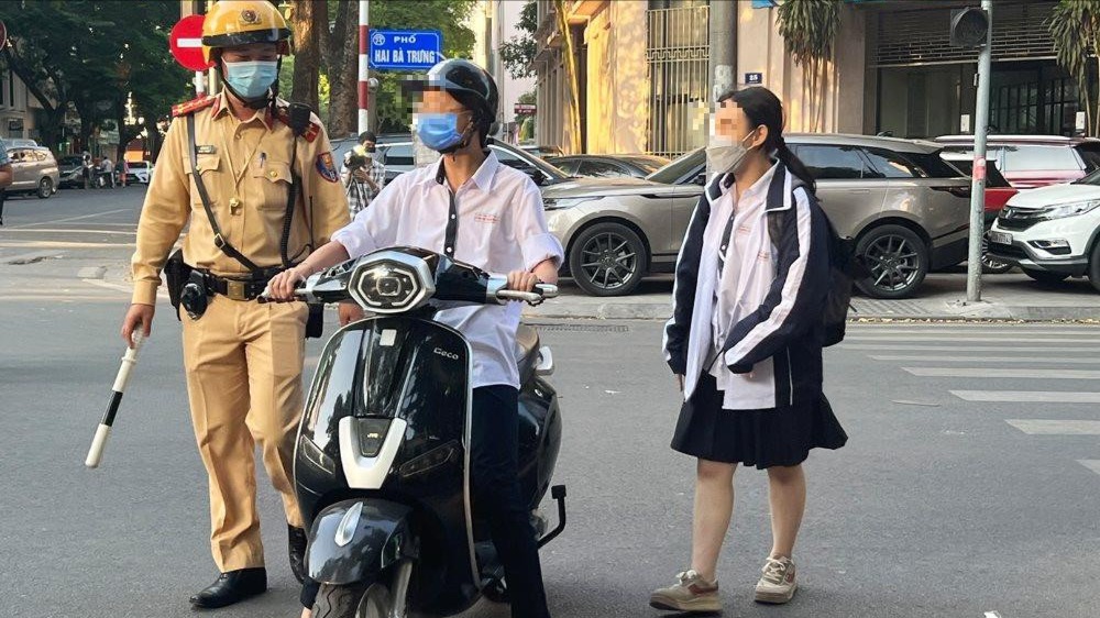 Xử lý tình trạng học sinh vi phạm Luật An toàn giao thông