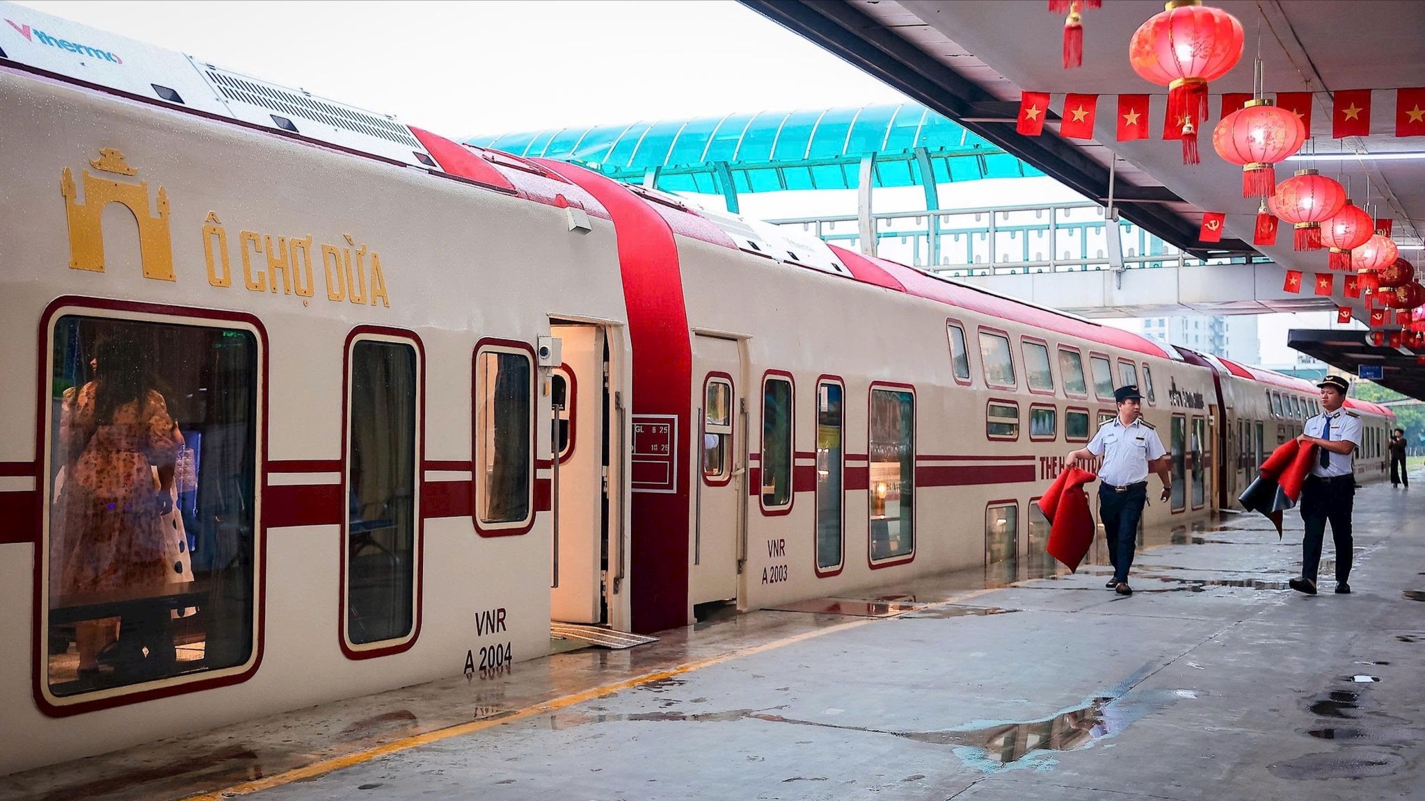 Tàu Hà Nội 5 cửa ô và hiệu quả du lịch đường sắt