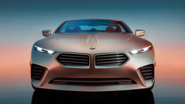 BMW ra mắt Concept Skytop tại triển lãm ô tô Italia