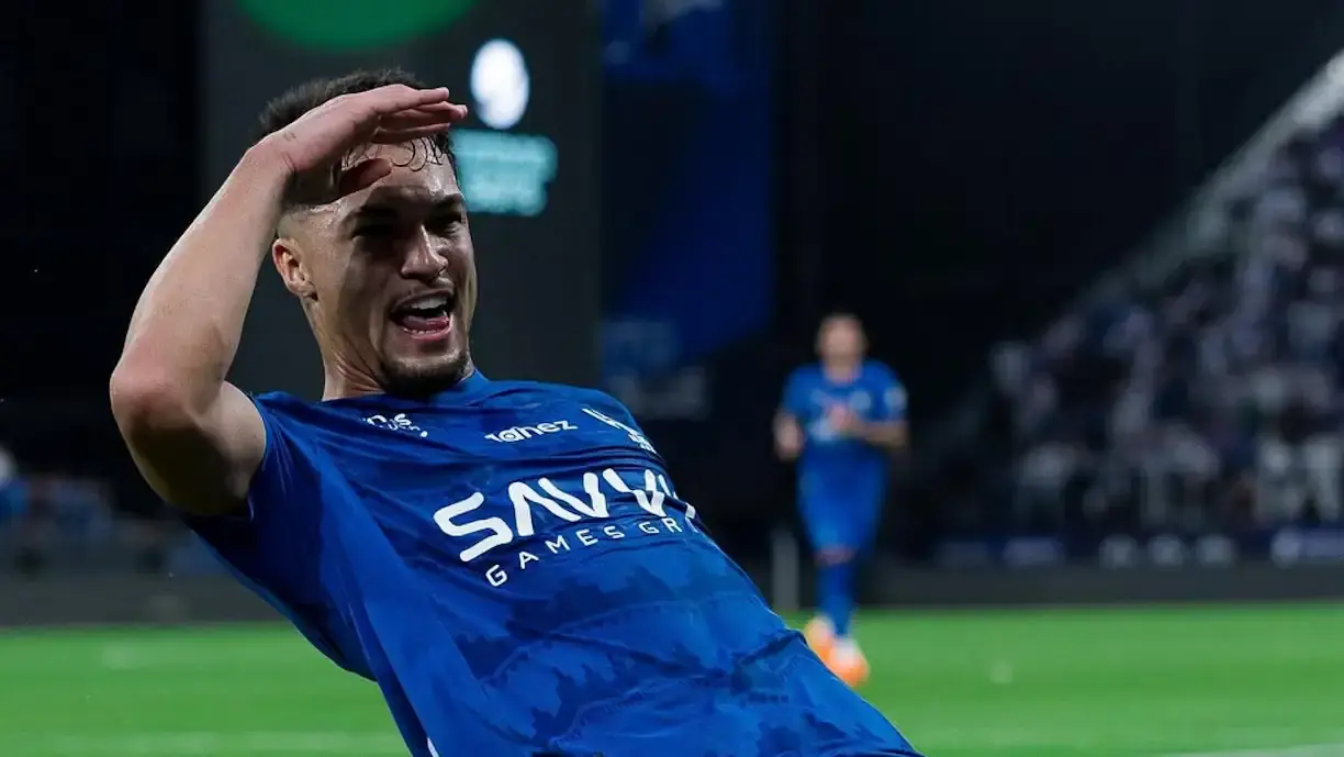 Al Hilal ngược dòng giành 3 điểm