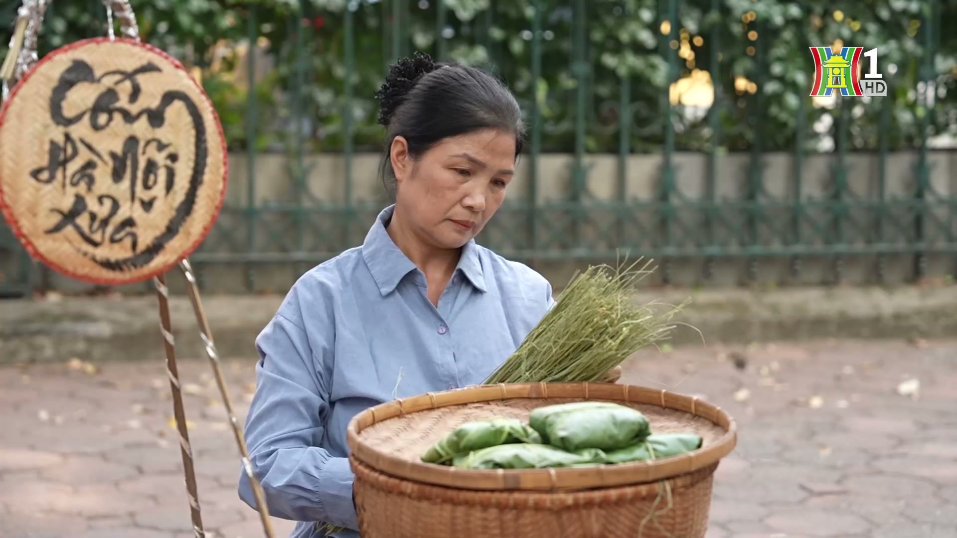 Gió thổi mùa thu hương cốm mới | Tôi đến Hà Nội | 24/11/2024