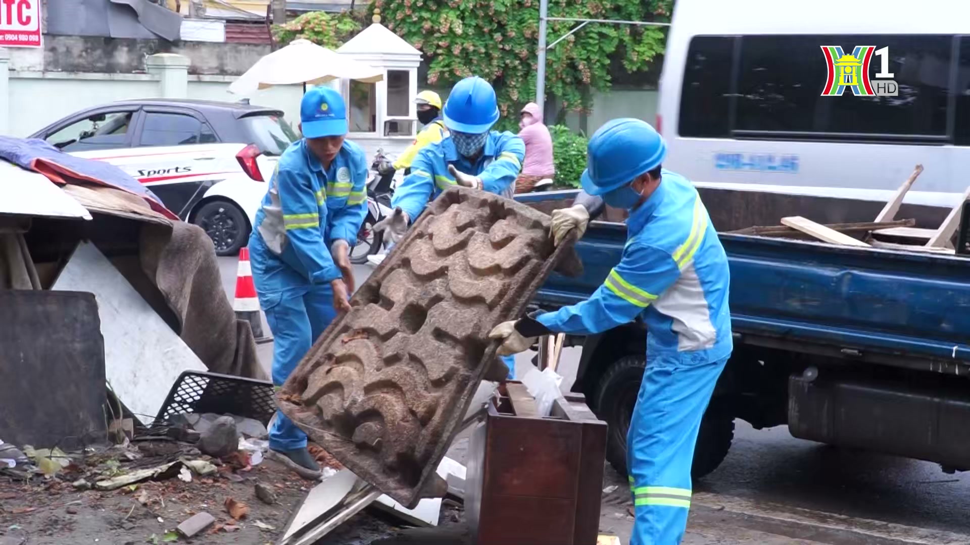 Rác cồng kềnh phát sinh nhiều, khó xử lý | Chuyện đô thị | 27/07/2024