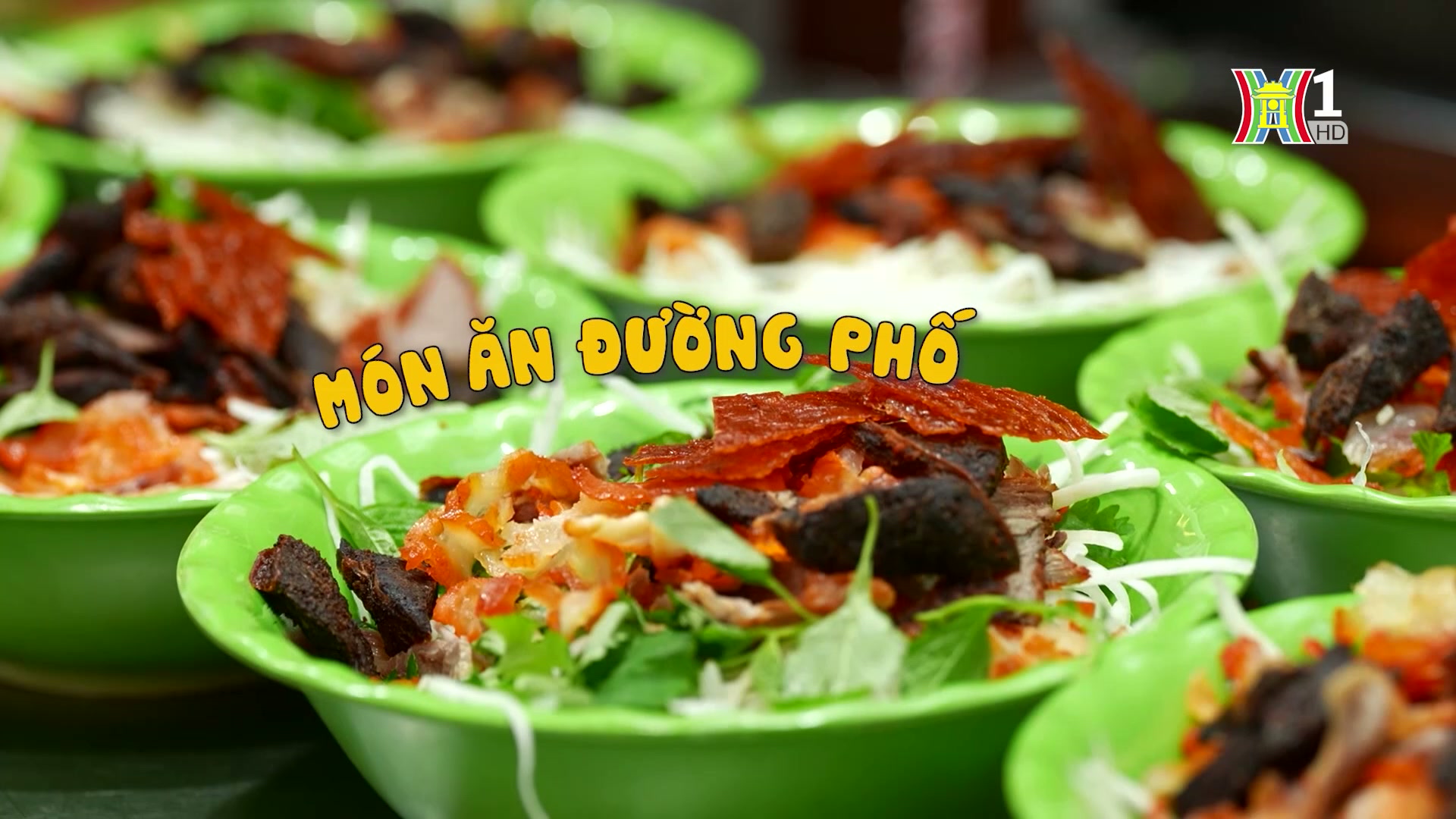 Món ăn đường phố | Cuộc sống thành thị | 31/10/2024