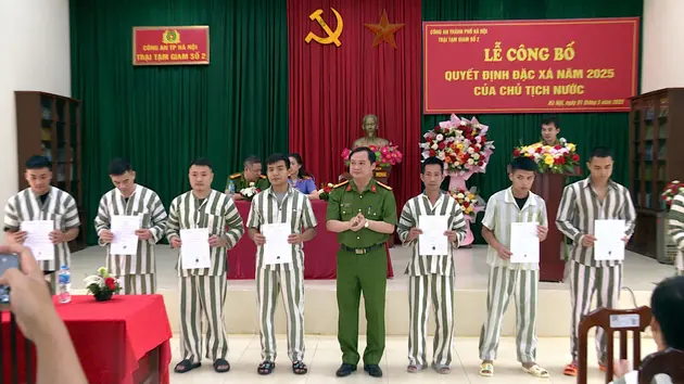 Công an Hà Nội công bố đặc xá 139 phạm nhân