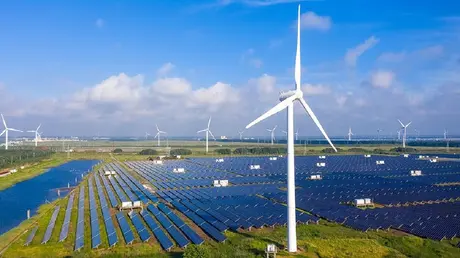 Đề xuất lập hai trung tâm năng lượng tái tạo liên vùng