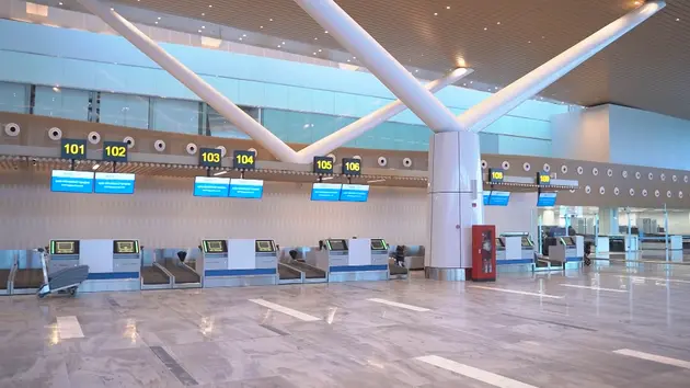 Hoàn thiện hạng mục lát nền nhà ga T3 trong tháng 6